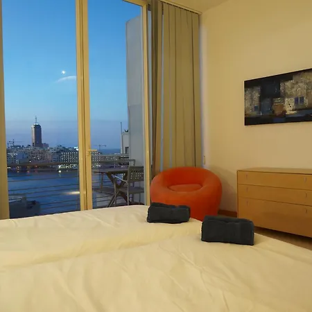 Penthouse In Old College Street Apartamento