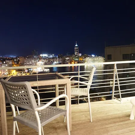 Penthouse In Old College Street